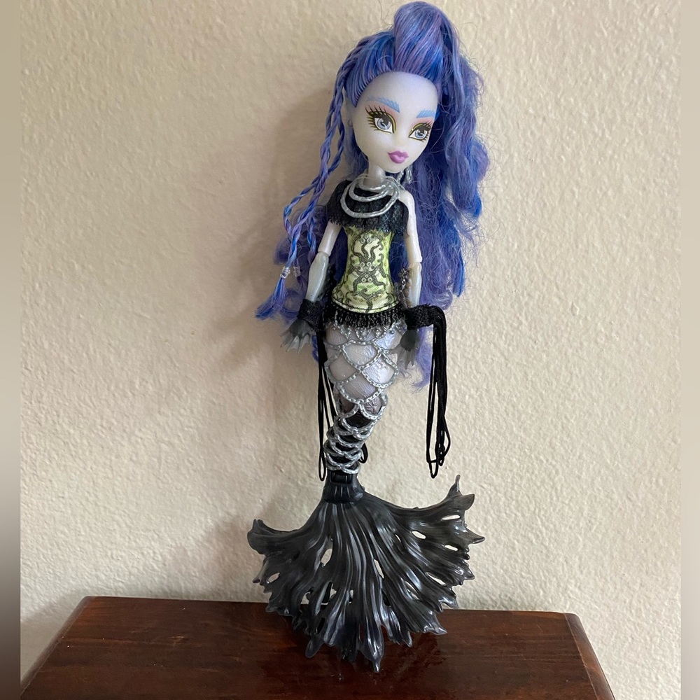 Sirena Von Boo Monster High Doll